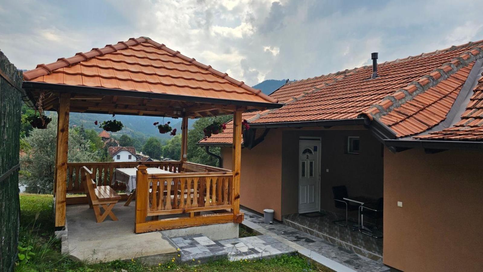 Apartmani Maksimovic Mokra Gora Exteriör bild