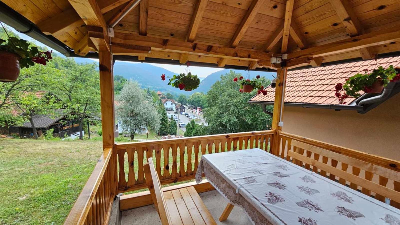 Apartmani Maksimovic Mokra Gora Exteriör bild