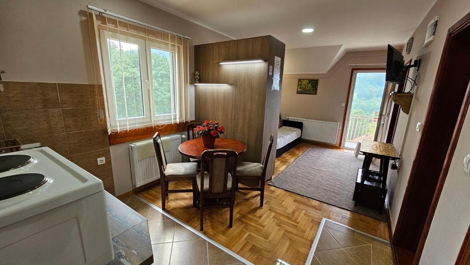 Apartmani Maksimovic Mokra Gora Exteriör bild